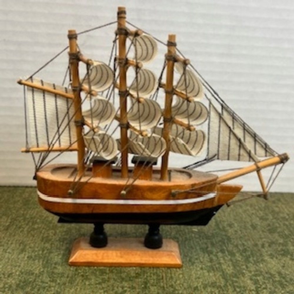 Belize Wooden Sailboat Model Tall Ship Nautical Souvenir Decor 5.5 Inch Vintage - Picture 2 of 8